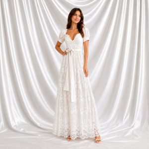 Vestido largo de encaje blanco